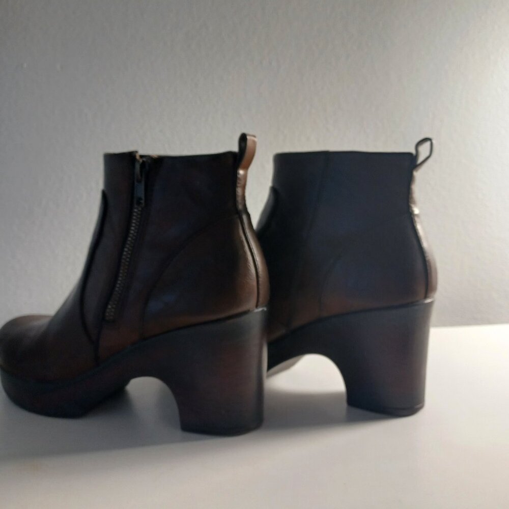 BOC by Born Blakelynn Brown Booties with Block Heel Size 8.5